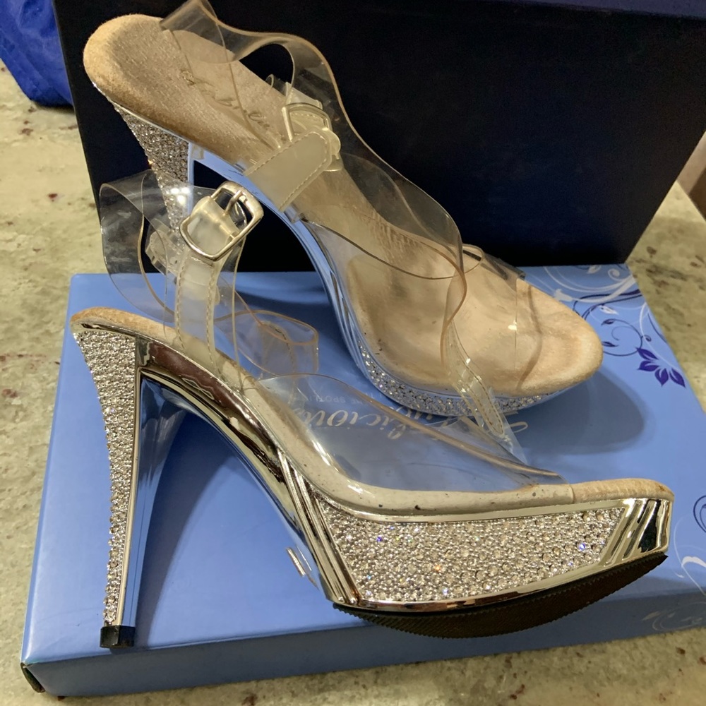 Fabulicious 4” Rhinestone heel